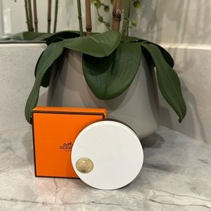 Authentic Hermes iridescent mineral powder